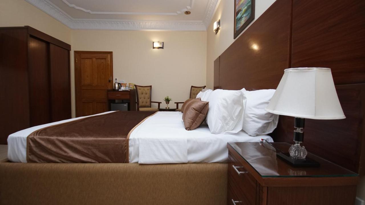 World Inn Hotel 卡拉奇 外观 照片