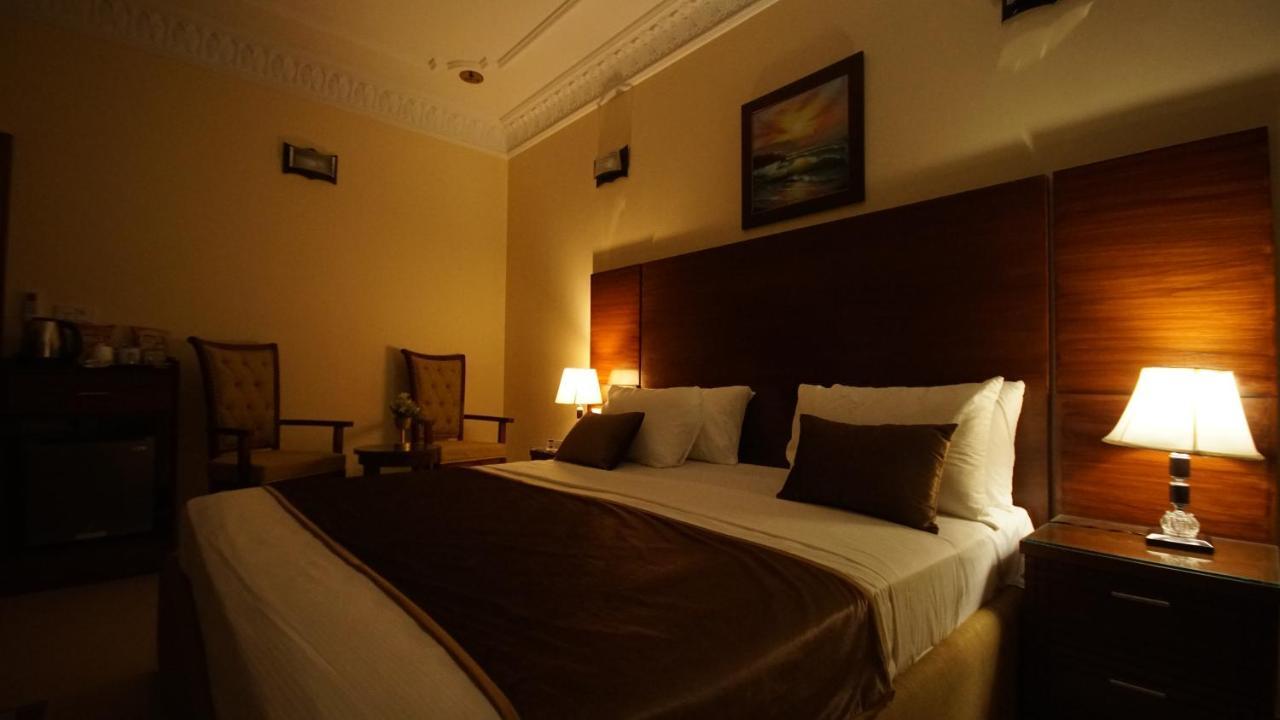 World Inn Hotel 卡拉奇 外观 照片