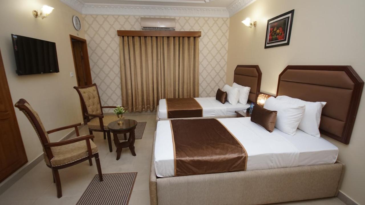 World Inn Hotel 卡拉奇 外观 照片