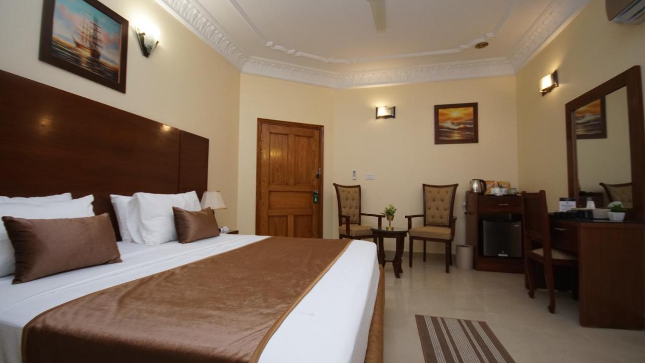 World Inn Hotel 卡拉奇 外观 照片