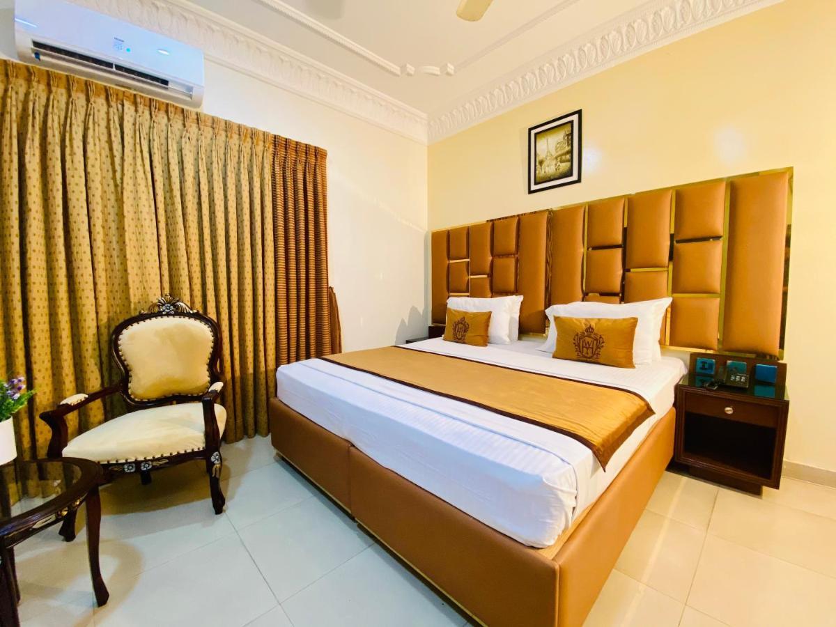 World Inn Hotel 卡拉奇 外观 照片