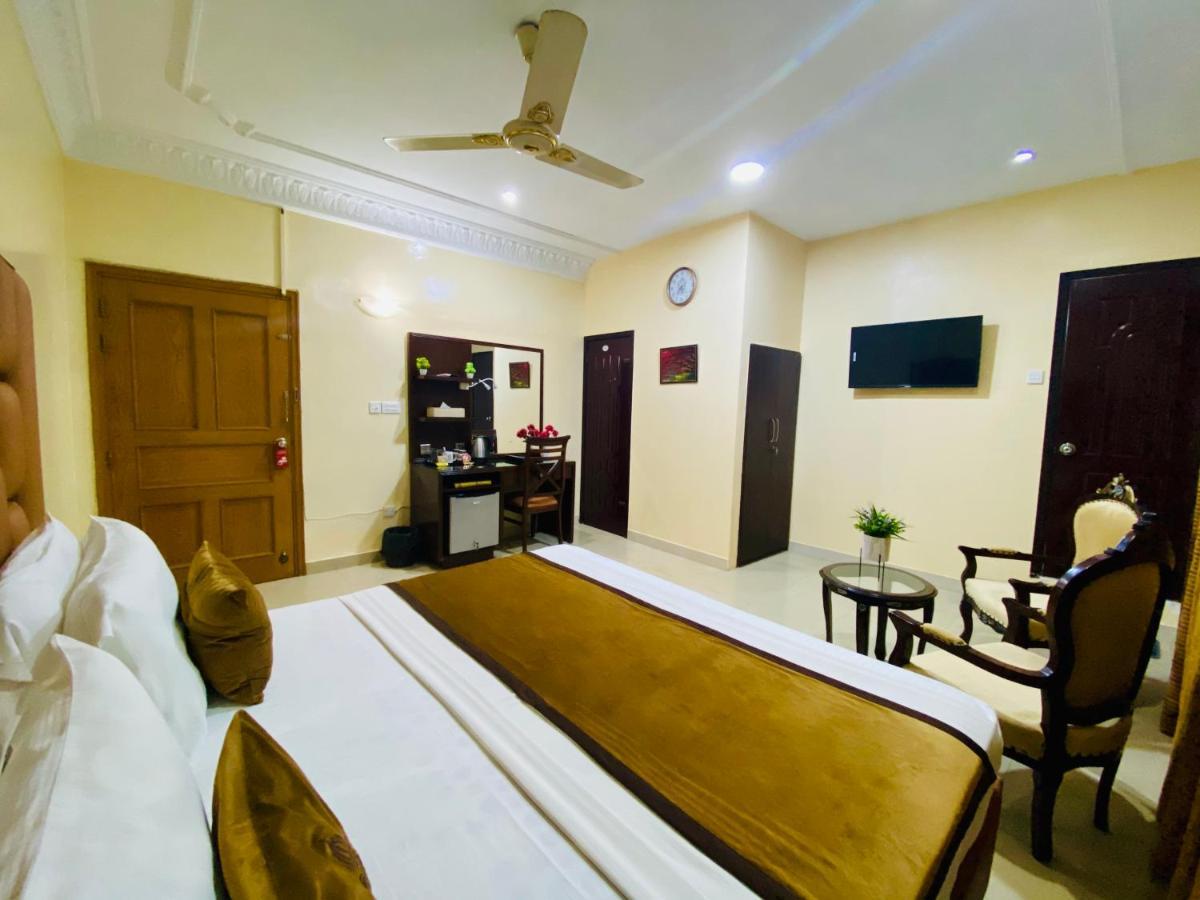 World Inn Hotel 卡拉奇 外观 照片